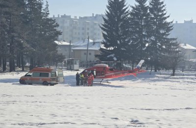 За първи път медицински хеликоптер кацна в болницата в Разлог