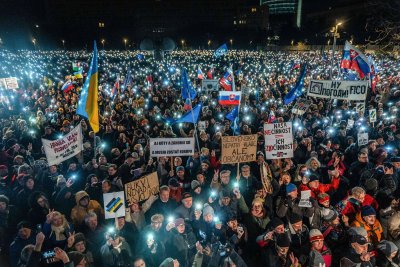 Антиправителствени протести в Словакия Демонстрациите са организирани от опозицията срещу