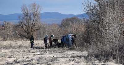 Кола се преобърна по таван край Хасково, шофьорът загина на място