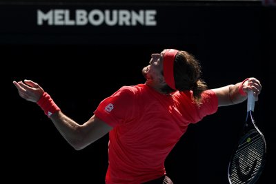 Александър Зверев е първият полуфиналист на Australian Open