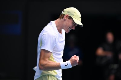 Яник Синер продължава към четвъртфиналите на Australian Open