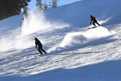 Icy Ski Slopes in Resorts in Bulgaria: Increased Caution Advised for Skiers