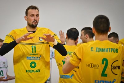 Черно море се наложи над Пирин у дома в НВЛ