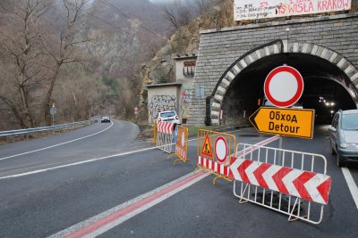 Traffic in "Kriiviya Tunnel" in the Kresna Gorge resumes after replacement of lighting