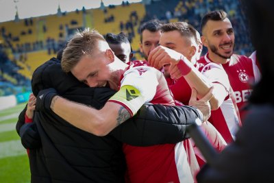 ЦСКА постигна класика срещу Ботев Пловдив насред "Колежа"