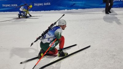 Отборът на България е 11-и в единичната смесена щафета на световното първенство по биатлон