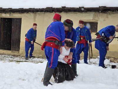 В село Къкрина почетоха Апостола с възстановка на залавянето му (СНИМКИ)
