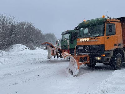 Заради снежната обстановка: Затруднено е движението по пътя Русе – Бяла