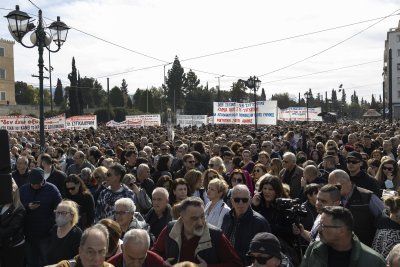 Гърция скърби: С митинги и обща стачка ще се отбележи втората годишнина от жп катастрофата в Темпи с 57 жертви