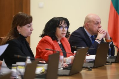 Minister of Finance: Bulgaria Meets the Last Criterion for the Eurozone, There is Grounds to Request Convergence Report