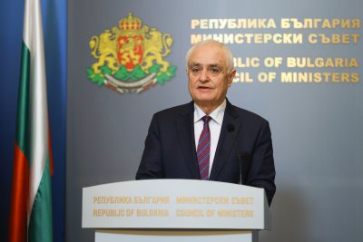 Bulgaria will Have Six Helicopters for Fire-Fighting, Announced Minister of Defence Atanas Zapryanov.