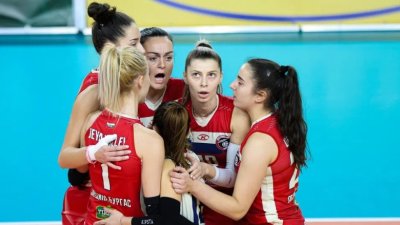 Дея спорт спечели домакинството си на варненския Перун след час игра
