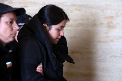 Габриела Пеева и майка ѝ Красимира отиват на съд за убийството на Пейо Пеев