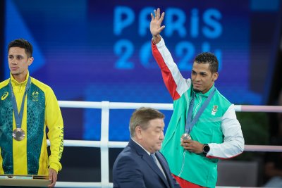 Боксът почти сигурно остава в програмата на олимпийските игри, МОК даде временен лиценз на Световен бокс