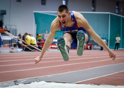 Божидар Саръбоюков скочи 8 м за втората си титла в София