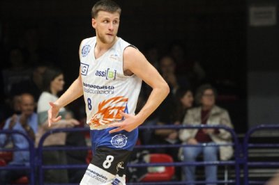 Силен дебют за Иван Алипиев в Румъния
