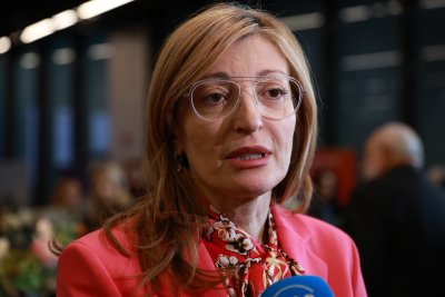 Нека помним, че свободата не идва даром, написа българският еврокомисар Екатерина Захариева