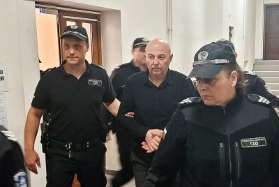 Съдът в Хасково задържа в ареста шофьор, причинил смърт и избягал в Турция