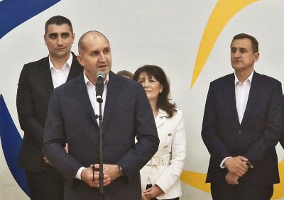 Амнезията и цинизмът все още владеят върха на българската политика