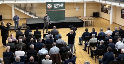 Георги Иванов награди заслужили футболни дейци от Варна и региона