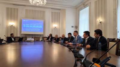 Демократична България предлага в проектобюджета за 2025 г двойно увеличение