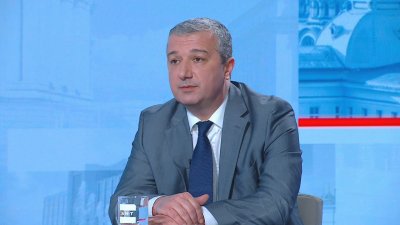 Драгомир Стойнев: Не се опасяваме "Величие" да влезе в парламента, но начинът е смущаващ