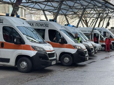 България изпраща шест линейки към Северна Македония след пожара в Кочани