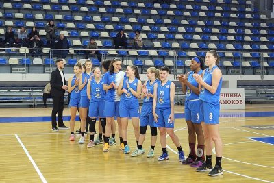 Монтана продължава успешната си серия в женското баскетболно първенство