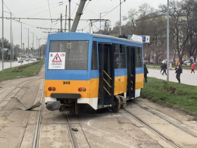 Tram derails in Sofia