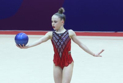 Стилияна Николова поведе в класирането в многобоя след първите два уреда на "Купа София"
