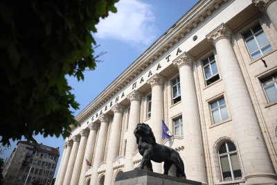 Гладна стачка обяви бащата на психичноболния, нападнал двама синоптици