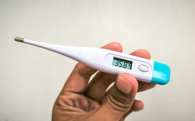 След менингококова инфекция - лекарите се борят за живота на пеленаче и 13-годишно момче