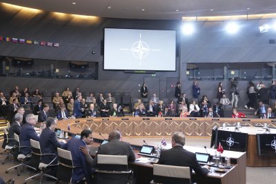 Продължава срещата на външните министри на страните от НАТО