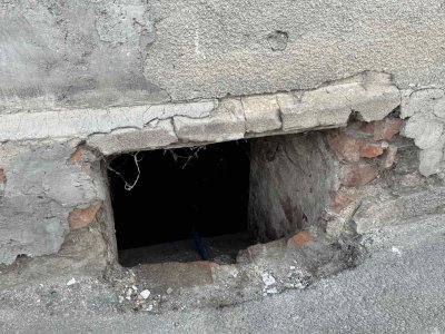 Тежък криминален инцидент в София - тяло на мъж е намерено в мазе, пълно с вода