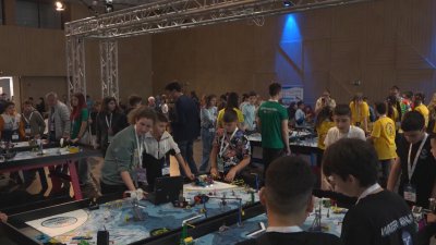 Над 700 участници в двудневен фестивал по роботика в Бургас