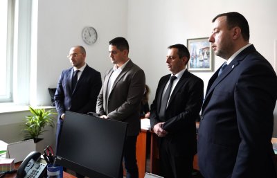 МЕЧ внесоха втори вот на недоверие срещу правителството (ОБЗОР)
