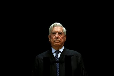 Почина Нобеловият лауреат Марио Варгас Льоса