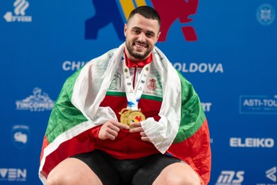 Карлос Насар спечели европейската титла с два световни рекорда