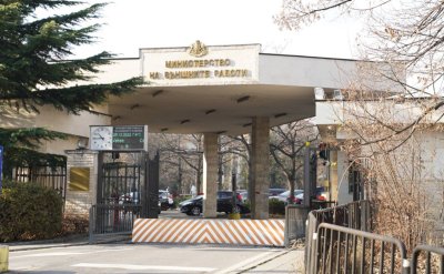 Ministry of Foreign Affairs: Bulgarian died in cargo van accident in Romania's Mehedinti