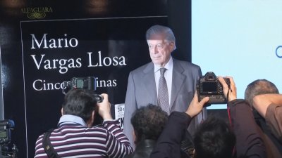 Светът се сбогува с Нобеловия лауреат Марио Варгас Льоса - певец на магическия реализъм