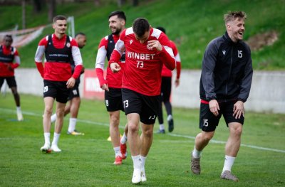 Зюмюр Бютучи и Лиъм Купър не пътуваха с ЦСКА за Варна