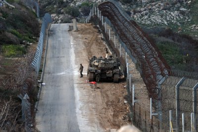 Израелската армия разпрати повиквателни до десетки хиляди резервисти, разширява офанзивата срещу Хамас