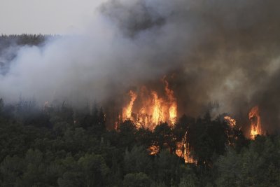Огнената стихия в Израел: Пожарът може да достигне до Йерусалим