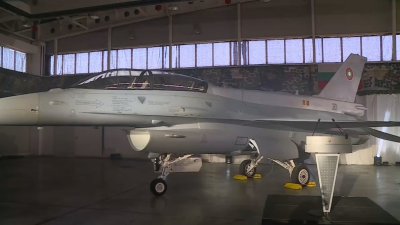Казусът с F-16 влиза в комисията за контрол над службите в парламента
