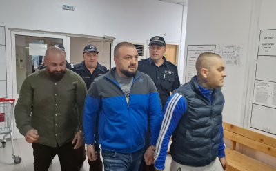 "Парична гаранция" от по 2000 лева на мъжете, обвинени за побой в Пловдив, определи съдът