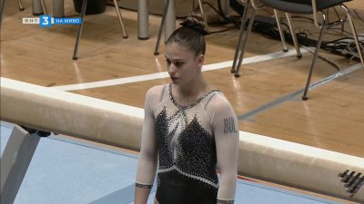 Никол Стоименова завърши седма на смесена успоредка във Варна