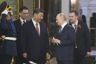 Китайският президент разговаря с Владимир Путин в Москва