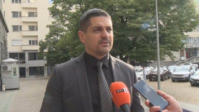 Радостин Василев за отхвърления референдум: Поредно противоконституционно действие на Киселова