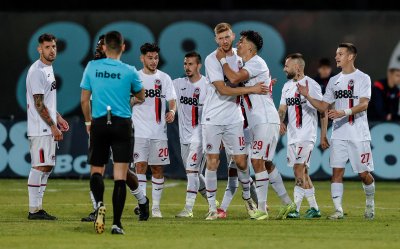 Локомотив София си гарантира оставане в Първа лига