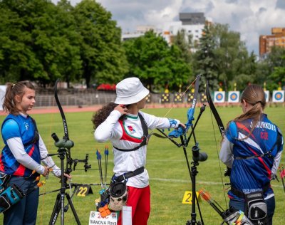 Два сребърни медала за България в съботните дисциплини на Европейската младежка купа по стрелба с лък